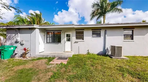 1610 NW 9th Court Homestead FL 33030