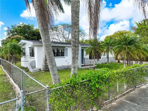 1610 NW 9th Court Homestead FL 33030