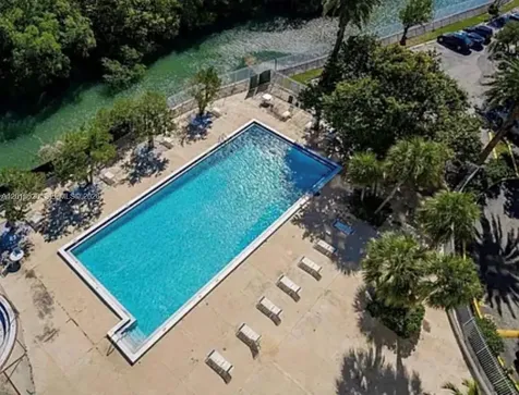 7441 Wayne Avenue Miami Beach FL 33141