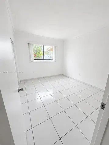 765 W 70th Place Hialeah FL 33014