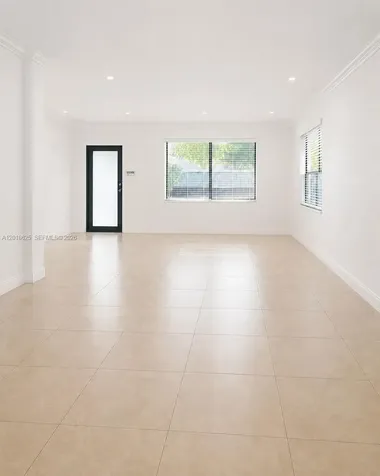 765 W 70th Place Hialeah FL 33014