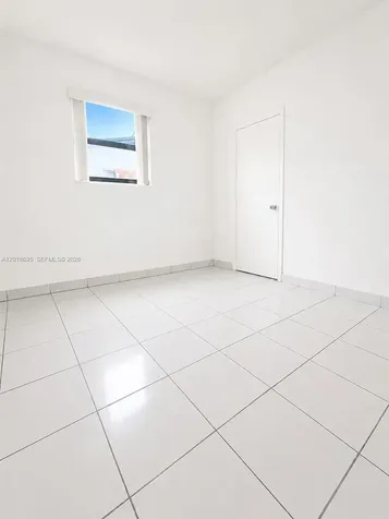 765 W 70th Place Hialeah FL 33014