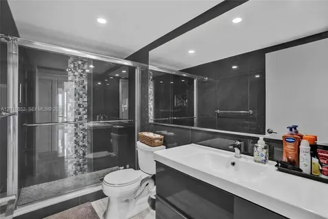 19370 Collins Avenue Sunny Isles Beach FL 33160