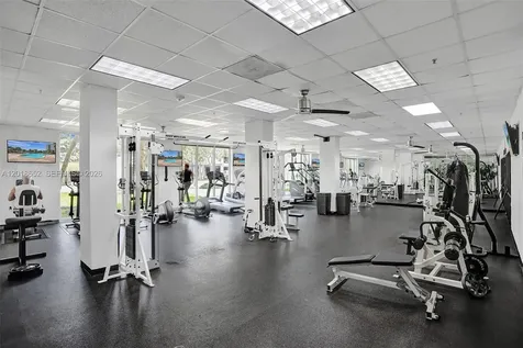 19370 Collins Avenue Sunny Isles Beach FL 33160