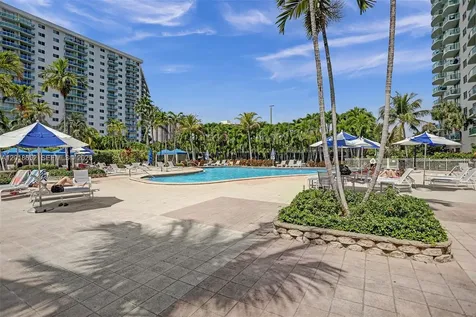 19370 Collins Avenue Sunny Isles Beach FL 33160