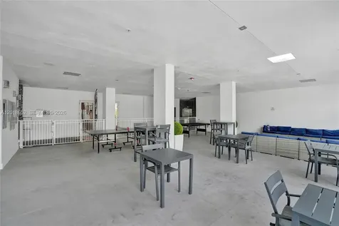19370 Collins Avenue Sunny Isles Beach FL 33160