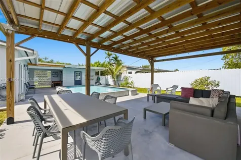 9955 SW 215th Street Cutler Bay FL 33189