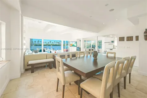 224 S Coconut Lane Miami Beach FL 33139