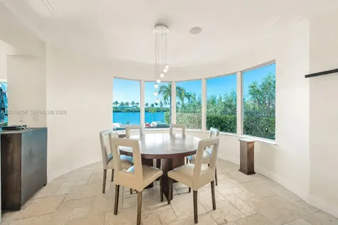 224 S Coconut Lane Miami Beach FL 33139