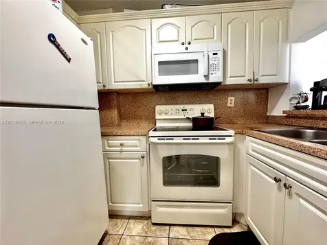 8145 NW 7th Street Miami FL 33126
