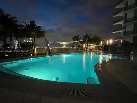900 Biscayne Boulevard Miami FL 33132