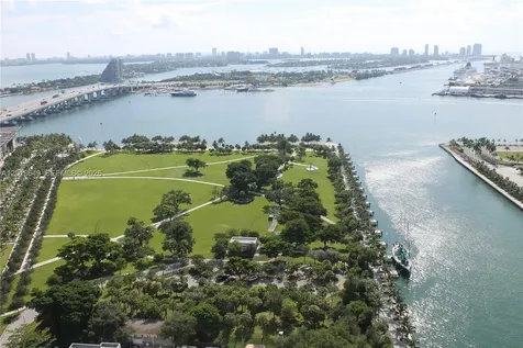 900 Biscayne Boulevard Miami FL 33132