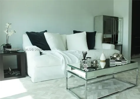 900 Biscayne Boulevard Miami FL 33132