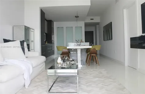 900 Biscayne Boulevard Miami FL 33132