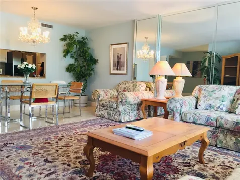 199 Ocean Lane Drive Key Biscayne FL 33149