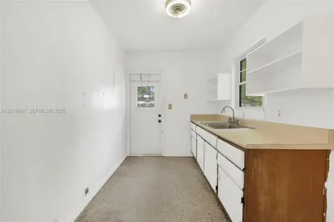 3411 SW 35th Street West Park FL 33023