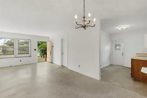 3411 SW 35th Street West Park FL 33023