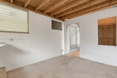 3411 SW 35th Street West Park FL 33023