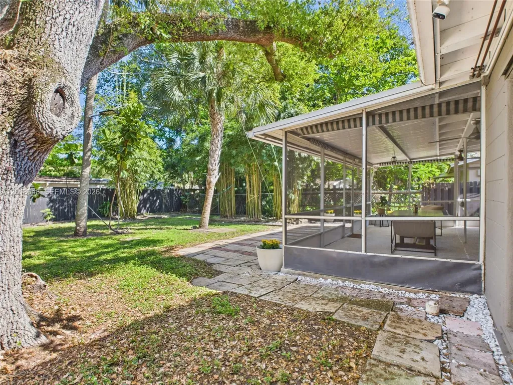 1632 SW 28th Avenue Fort Lauderdale FL 33312