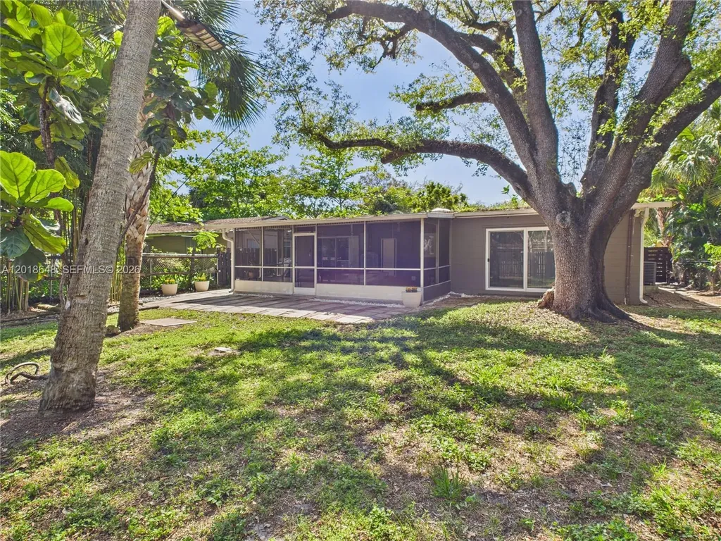 1632 SW 28th Avenue Fort Lauderdale FL 33312