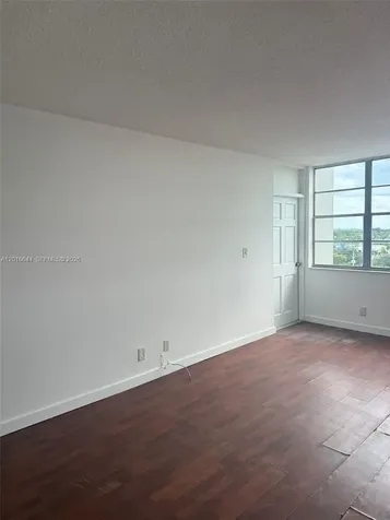 2025 NE 164th Street North Miami Beach FL 33162