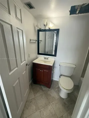2025 NE 164th Street North Miami Beach FL 33162