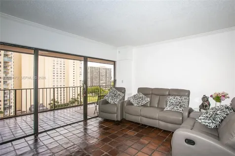 1800 NE 114th Street Miami FL 33181