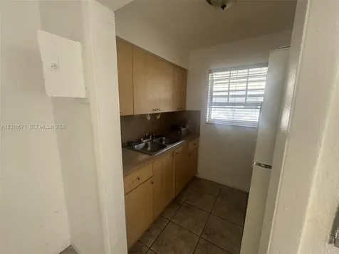 923 SE 2nd Avenue Hallandale Beach FL 33009
