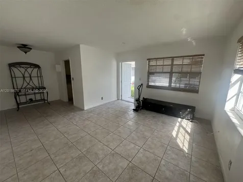 923 SE 2nd Avenue Hallandale Beach FL 33009