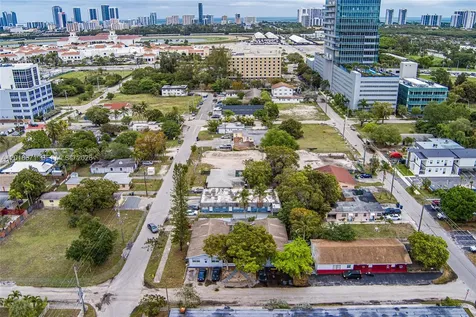 923 SE 2nd Avenue Hallandale Beach FL 33009