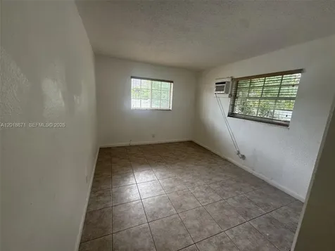 923 SE 2nd Avenue Hallandale Beach FL 33009