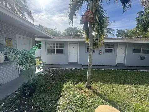 923 SE 2nd Avenue Hallandale Beach FL 33009