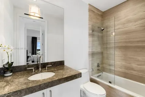 Sunny Isles Beach FL 33160