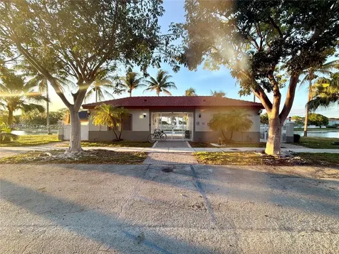 16336 SW 48th Terrace Miami FL 33185