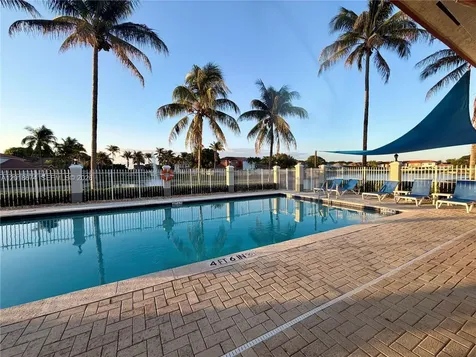 16336 SW 48th Terrace Miami FL 33185