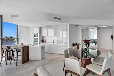 18975 Collins Avenue Sunny Isles Beach FL 33160