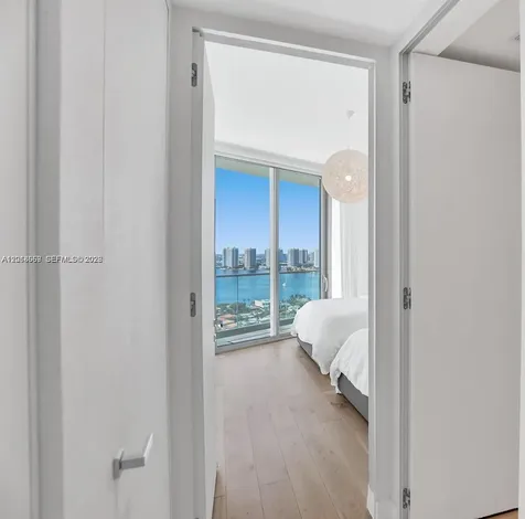 18975 Collins Avenue Sunny Isles Beach FL 33160