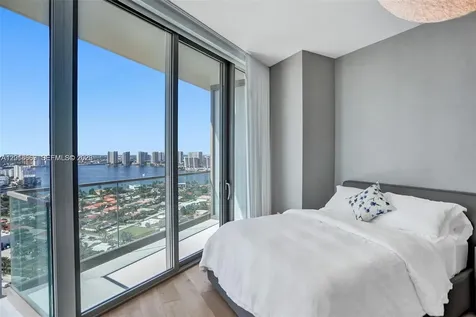 18975 Collins Avenue Sunny Isles Beach FL 33160