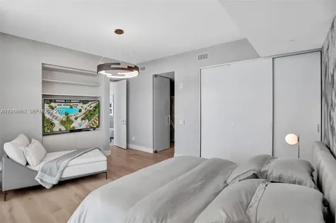 18975 Collins Avenue Sunny Isles Beach FL 33160