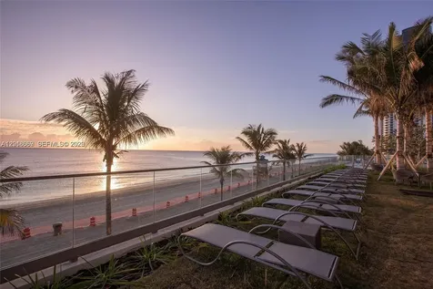 18975 Collins Avenue Sunny Isles Beach FL 33160