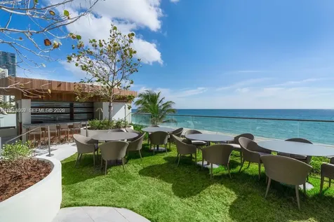 18975 Collins Avenue Sunny Isles Beach FL 33160