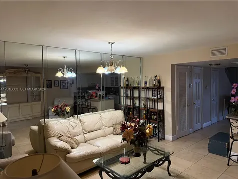 9127 SW 96th Avenue Miami FL 33176