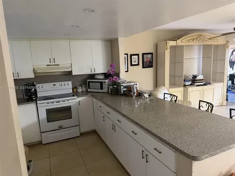 9127 SW 96th Avenue Miami FL 33176