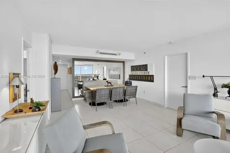20505 E Country Club Drive Aventura FL 33180