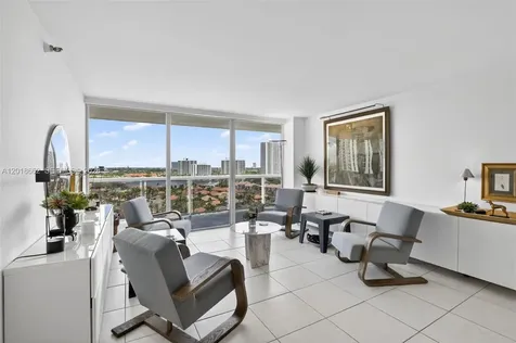 20505 E Country Club Drive Aventura FL 33180