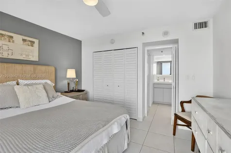 20505 E Country Club Drive Aventura FL 33180