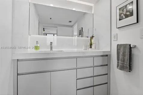 20505 E Country Club Drive Aventura FL 33180