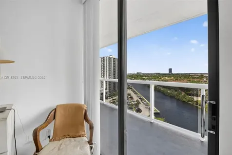 20505 E Country Club Drive Aventura FL 33180