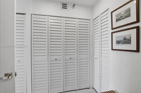 20505 E Country Club Drive Aventura FL 33180