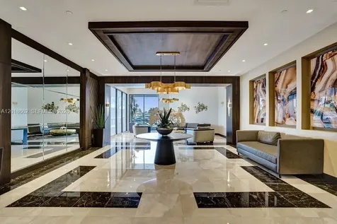 20505 E Country Club Drive Aventura FL 33180